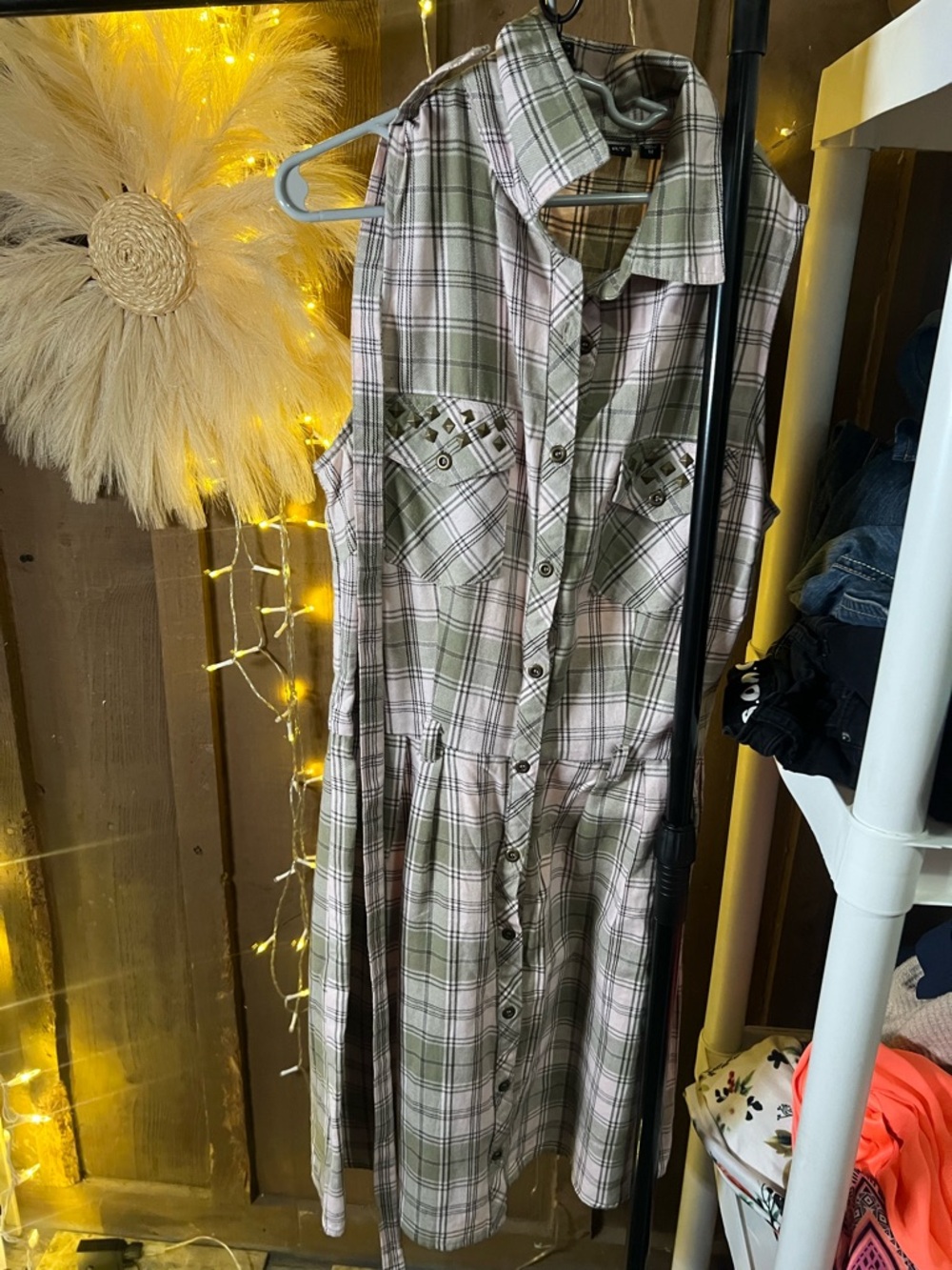 Sleeveless Plaid Button-Front Shirt Dress - Olive & Cream